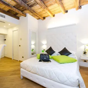 3* Bed & Breakfast Domus Spagna Capo Le Case